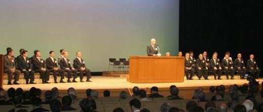 111021-010-11.10.17-60kinensyuukai.jpg