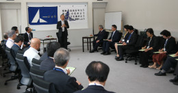 具体例を示し布教のありかたを語る.jpg