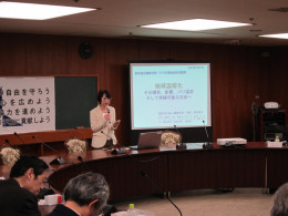 が気候変動について講演.JPG