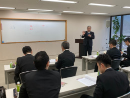 20.01.14-15/同推協・幹事研修セミナー/橋本・藤井責任役員から教義のあらましの説明を受けた (1).jpg