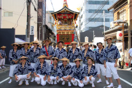 26.07.17/祇園祭鉾引きボランティア@/石倉.JPG